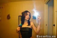 Mia photo 4