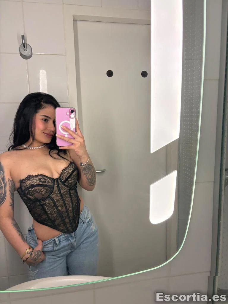 Salome escort Valencia