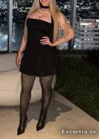 Pamela photo 4