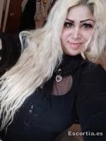 Rebecca photo 8