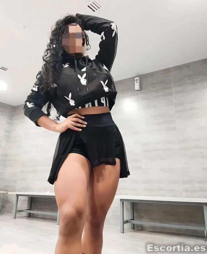 Camila photo 5