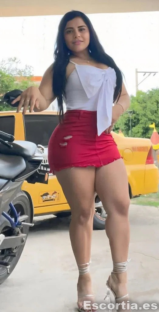 Mia photo 3