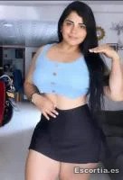 Mia photo 8