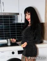 Carla photo 4
