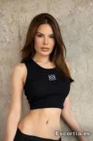 Zoe photo 2