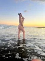 Laura photo 8