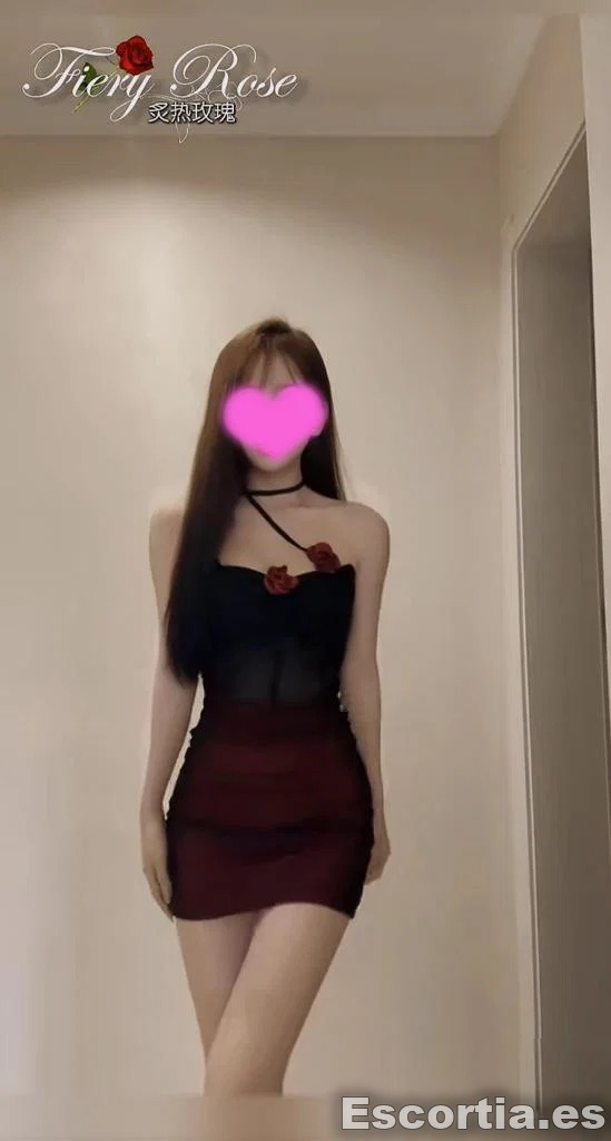 Lisa photo 3