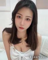 Wendy photo 4