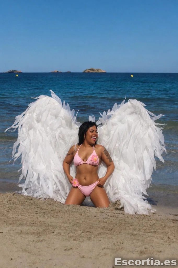 Naomi photo 5