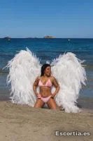 Naomi photo 6
