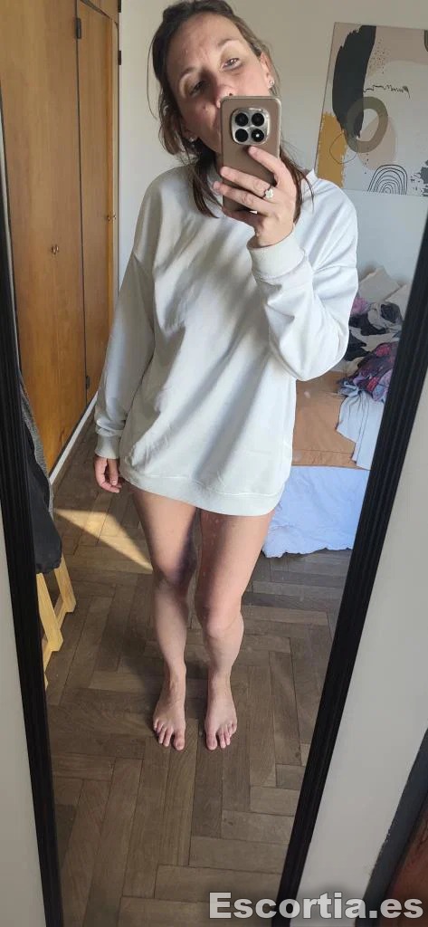 Ari photo 5