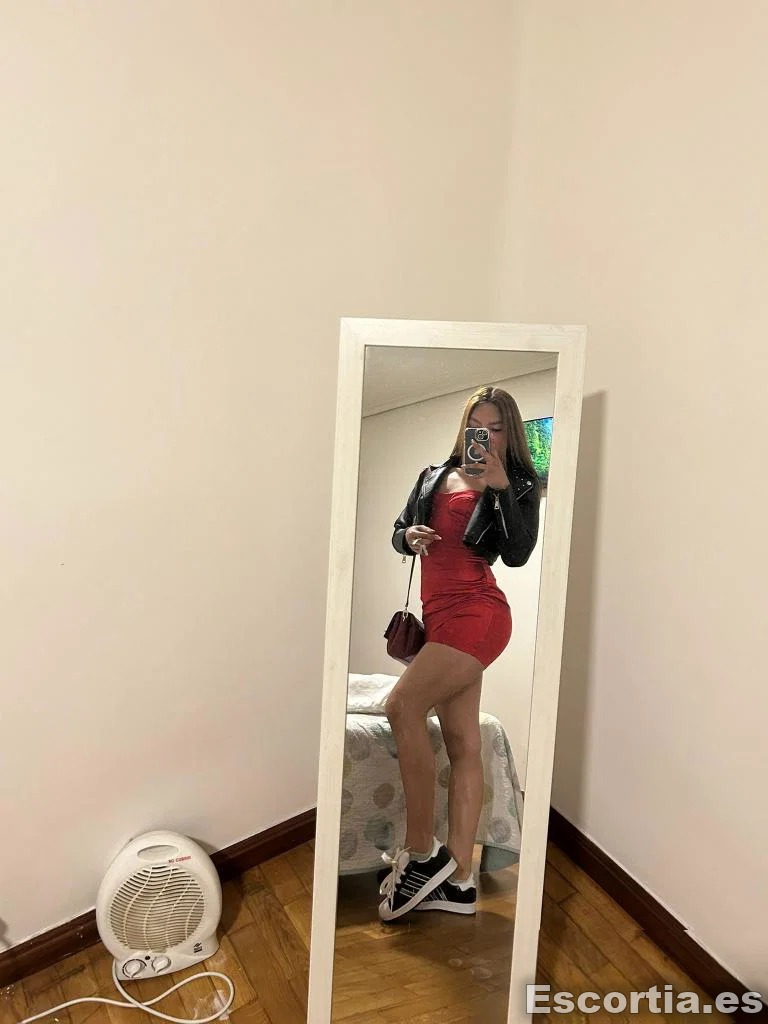 Cinthia photo 3