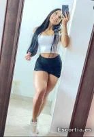Camila photo 4