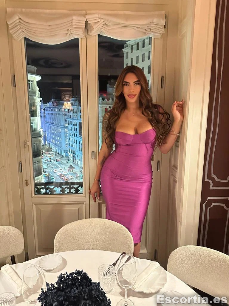Travesti 27 escort Madrid