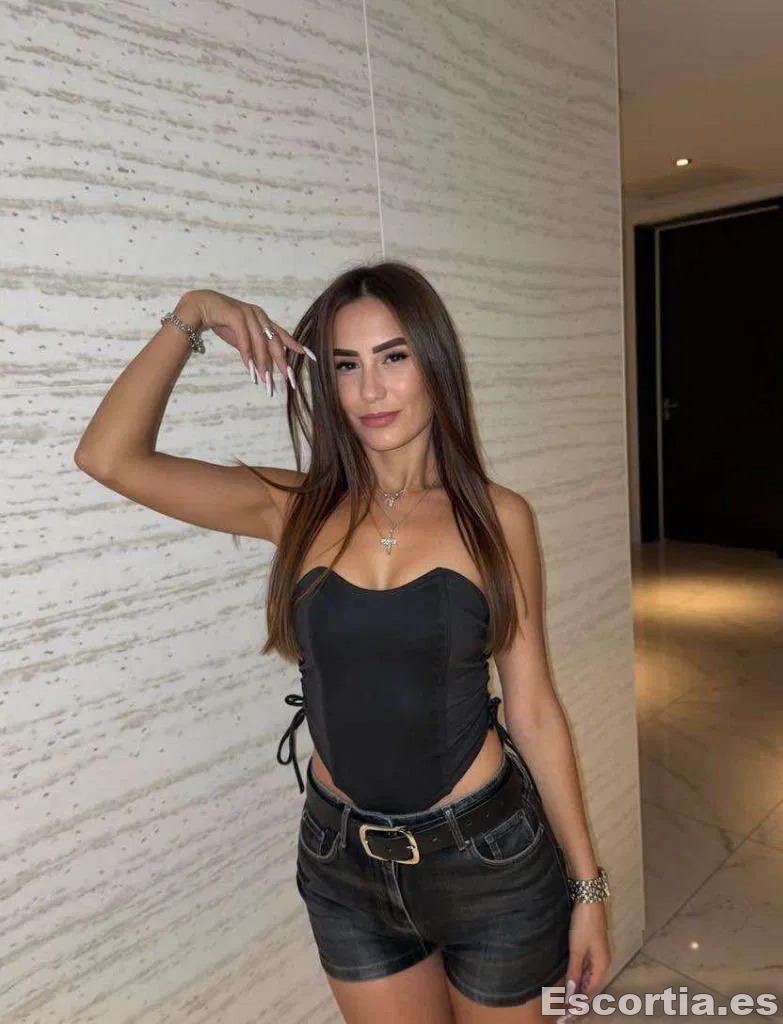 Valentina photo 3