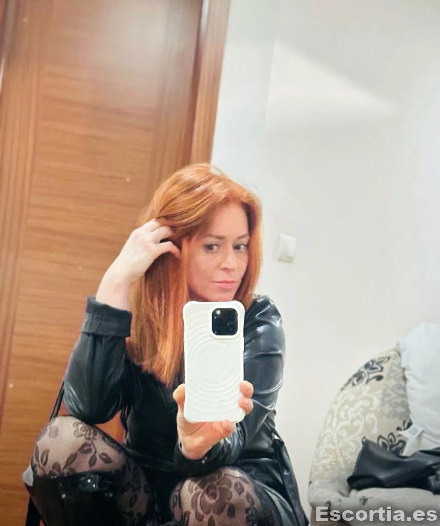 Señorita 40 escort Santander