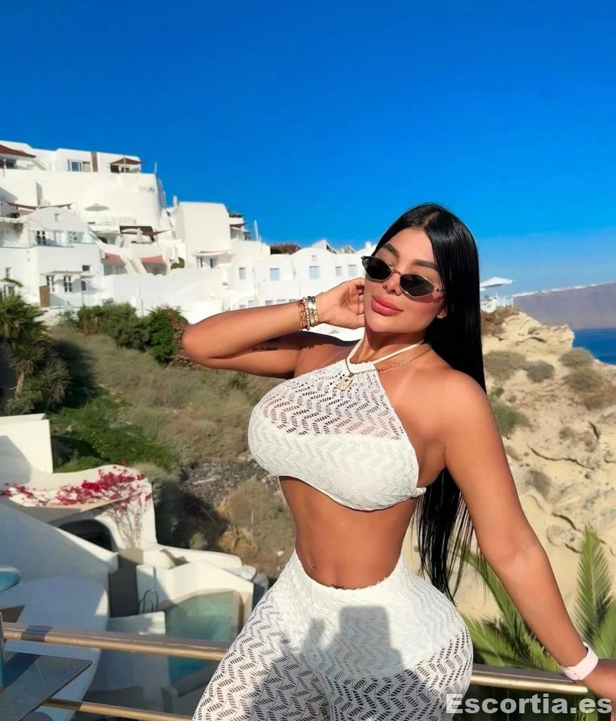 Karina photo 3