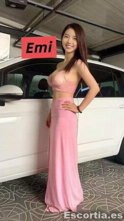 Puta asiatica 22 escort Madrid