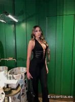 Nicole photo 4