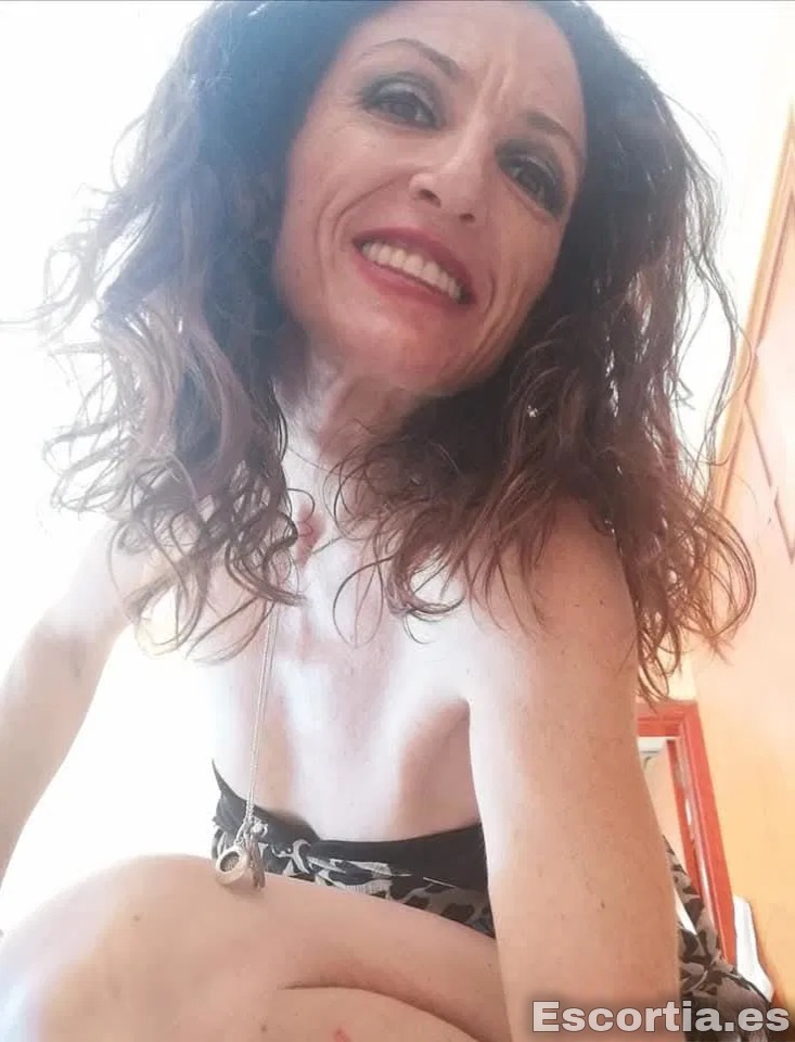 Tina photo 4