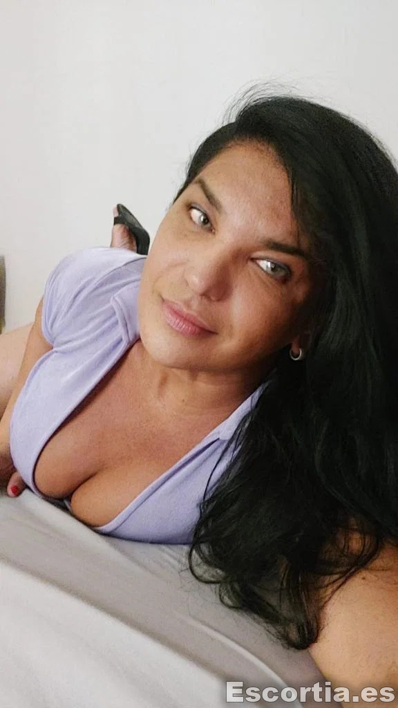 Mónica photo 3