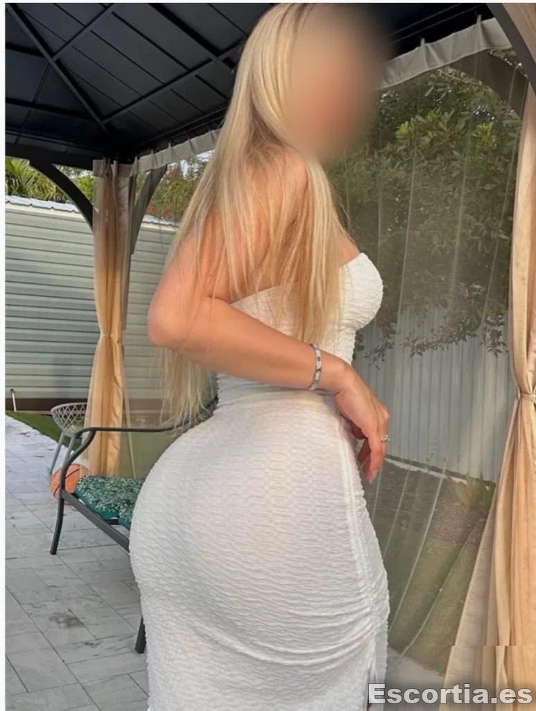 Rubí escort Madrid
