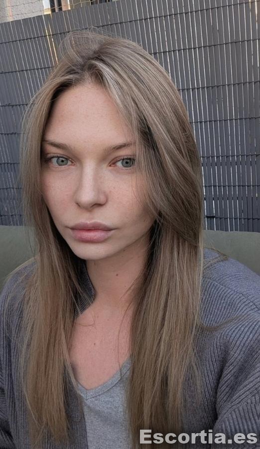 Adriana escort Barcelona