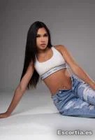 Charlott photo 4