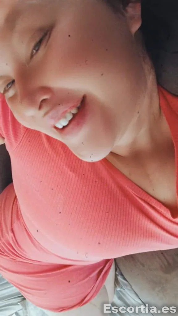 Thais photo 3