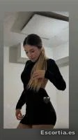 Camila photo 4