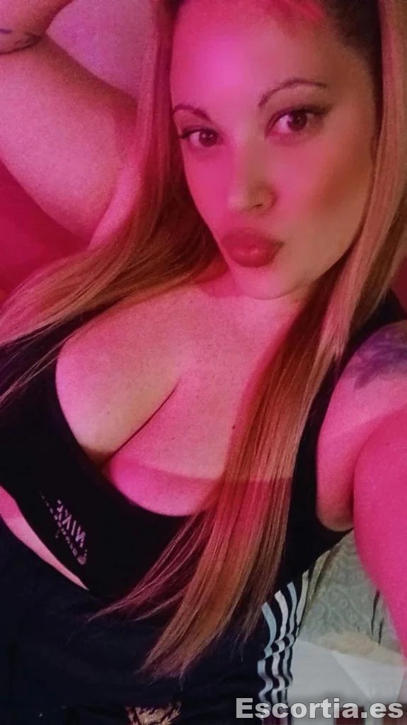 Charlotte photo 5