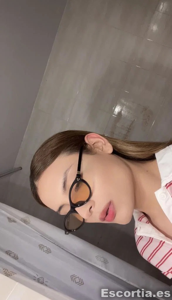 Emma photo 5