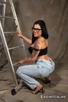 Mia photo 8