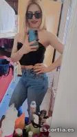 Danielle photo 6