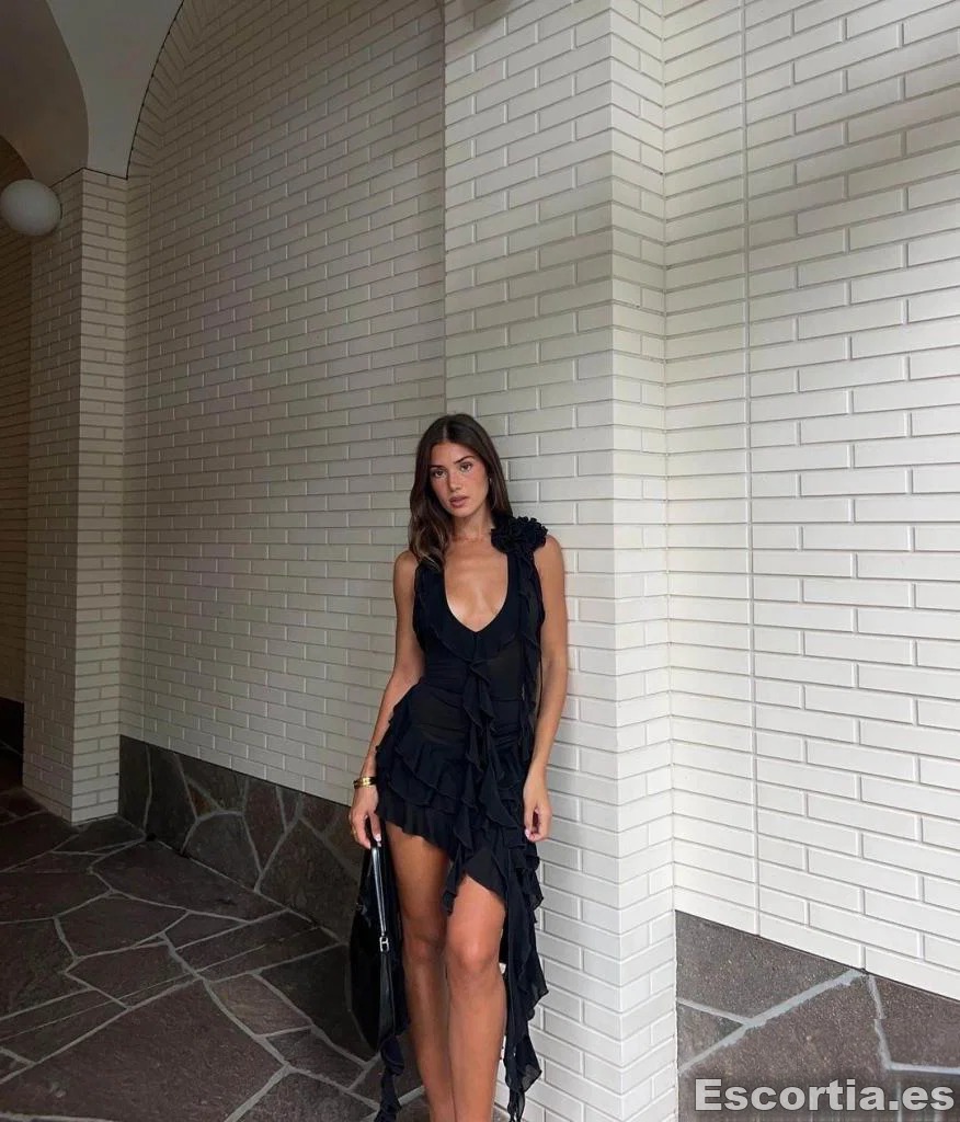Mia photo 5