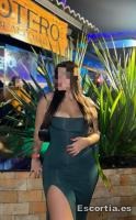 Andrea photo 8
