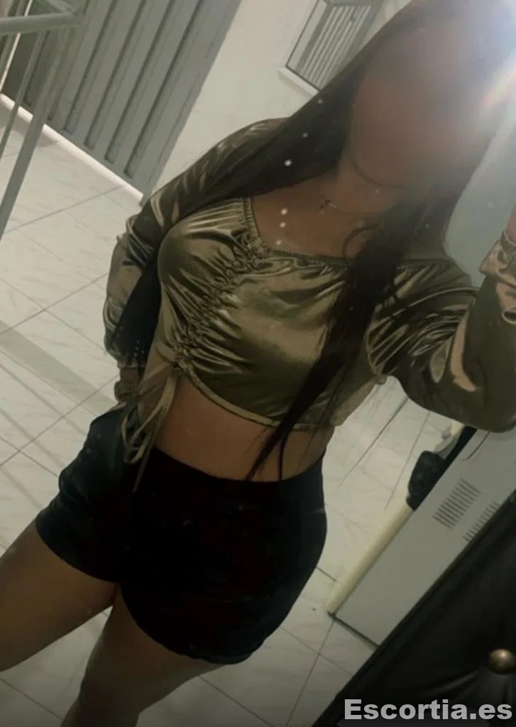 Andrea photo 7