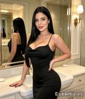 Adriana photo 6