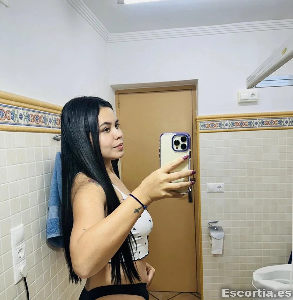 Ximena photo 10