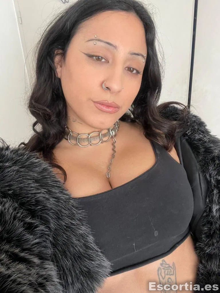 Mina escort Madrid