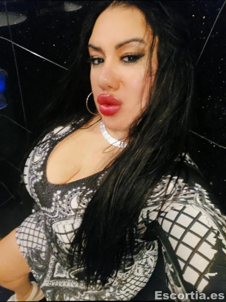 Azahara Santos photo 3