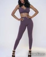 Escort 35 photo 8