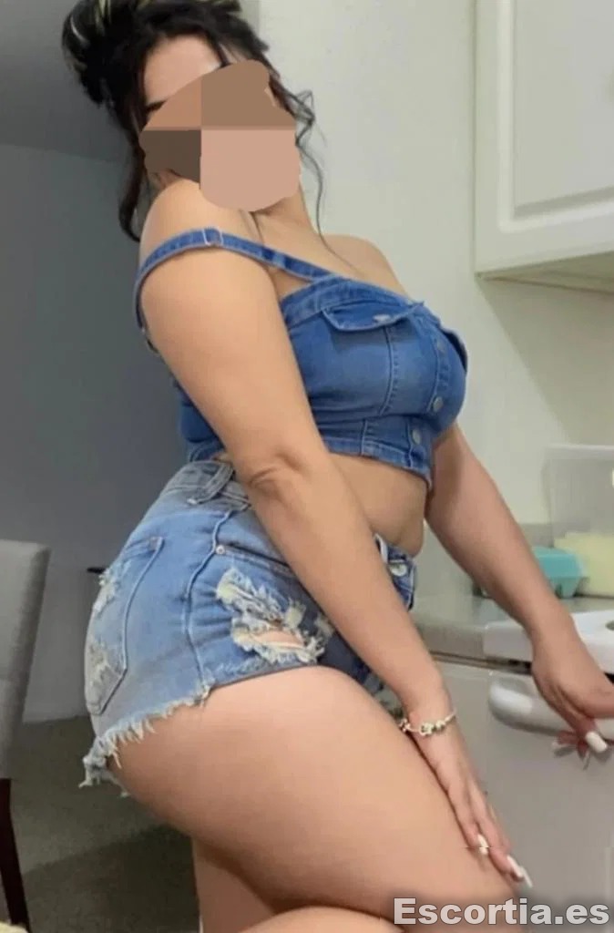 Monica photo 3