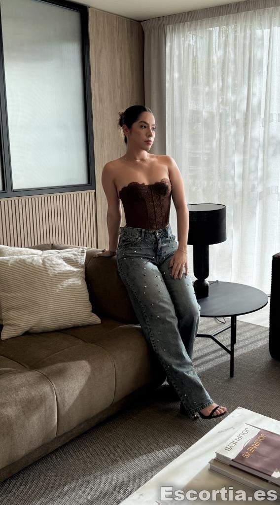 Sara escort Madrid