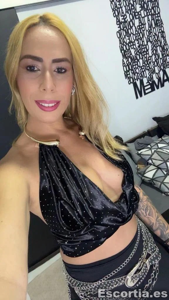 Julia escort Gijón