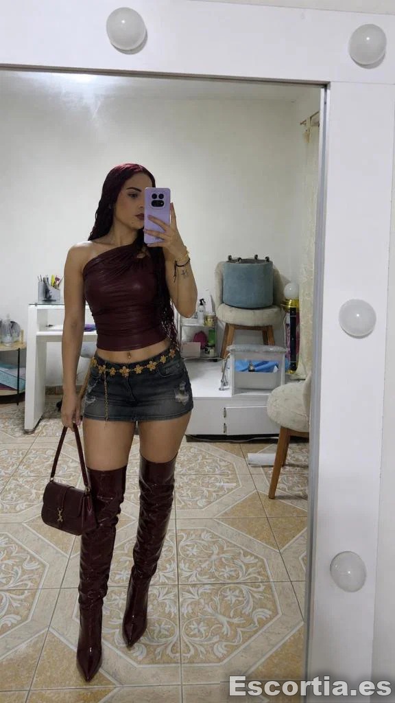 Salome escort Sevilla