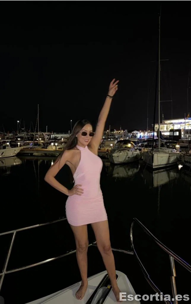 Emily photo 7