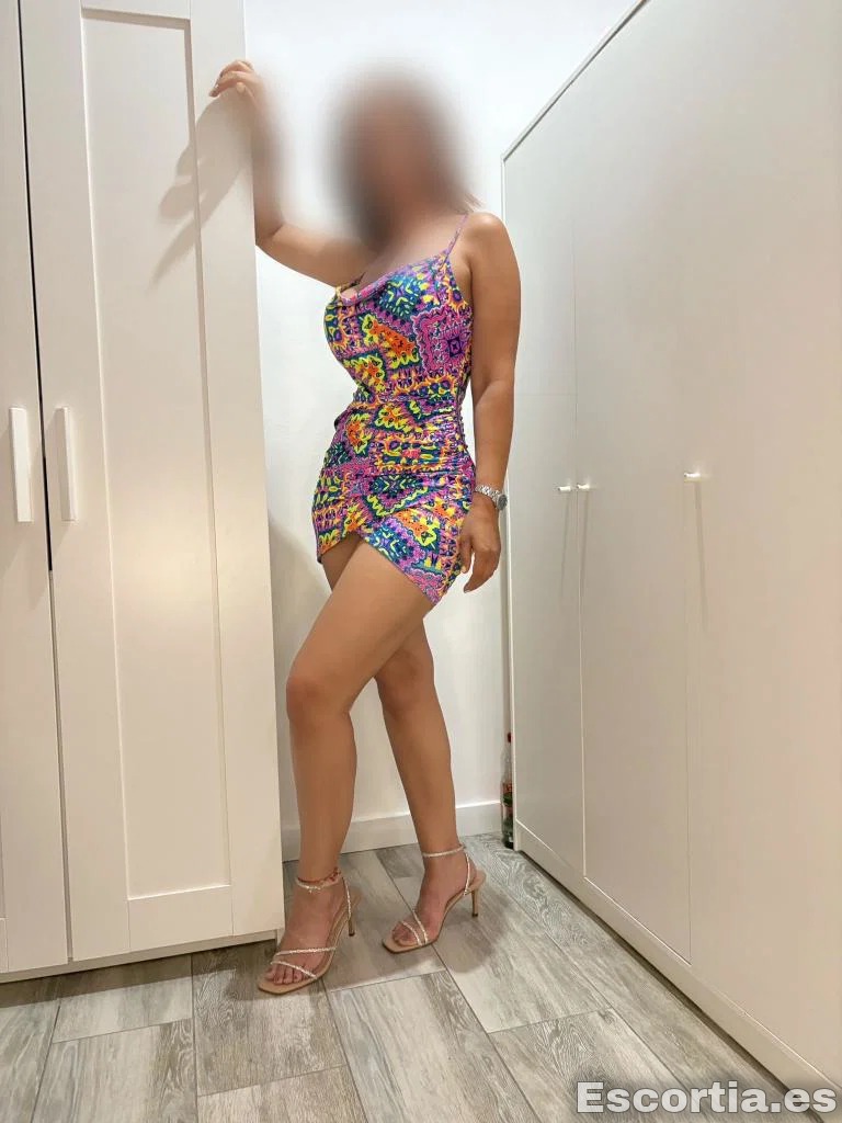 Escort latina 21 photo 7