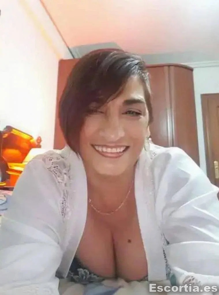 Andrea escort Pamplona