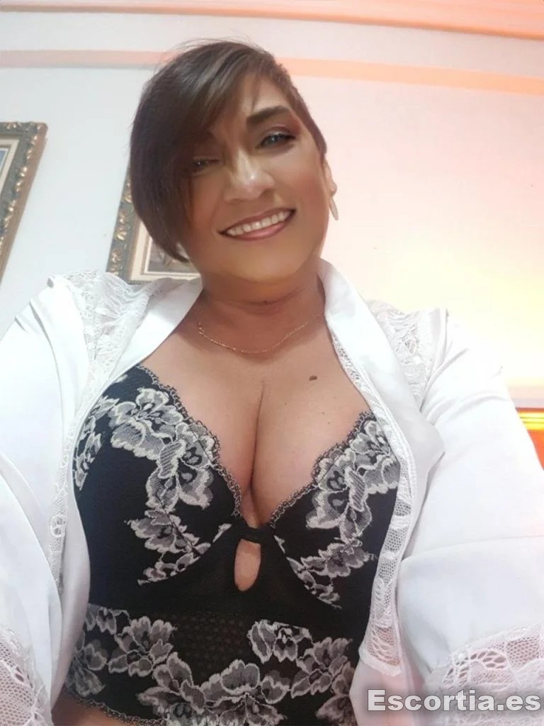 Andrea photo 3